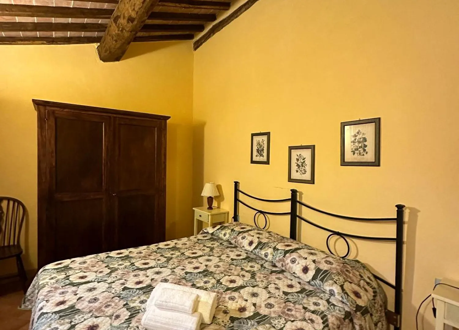 Appartamento Borgo Tignano Casole dʼElsa 0*,